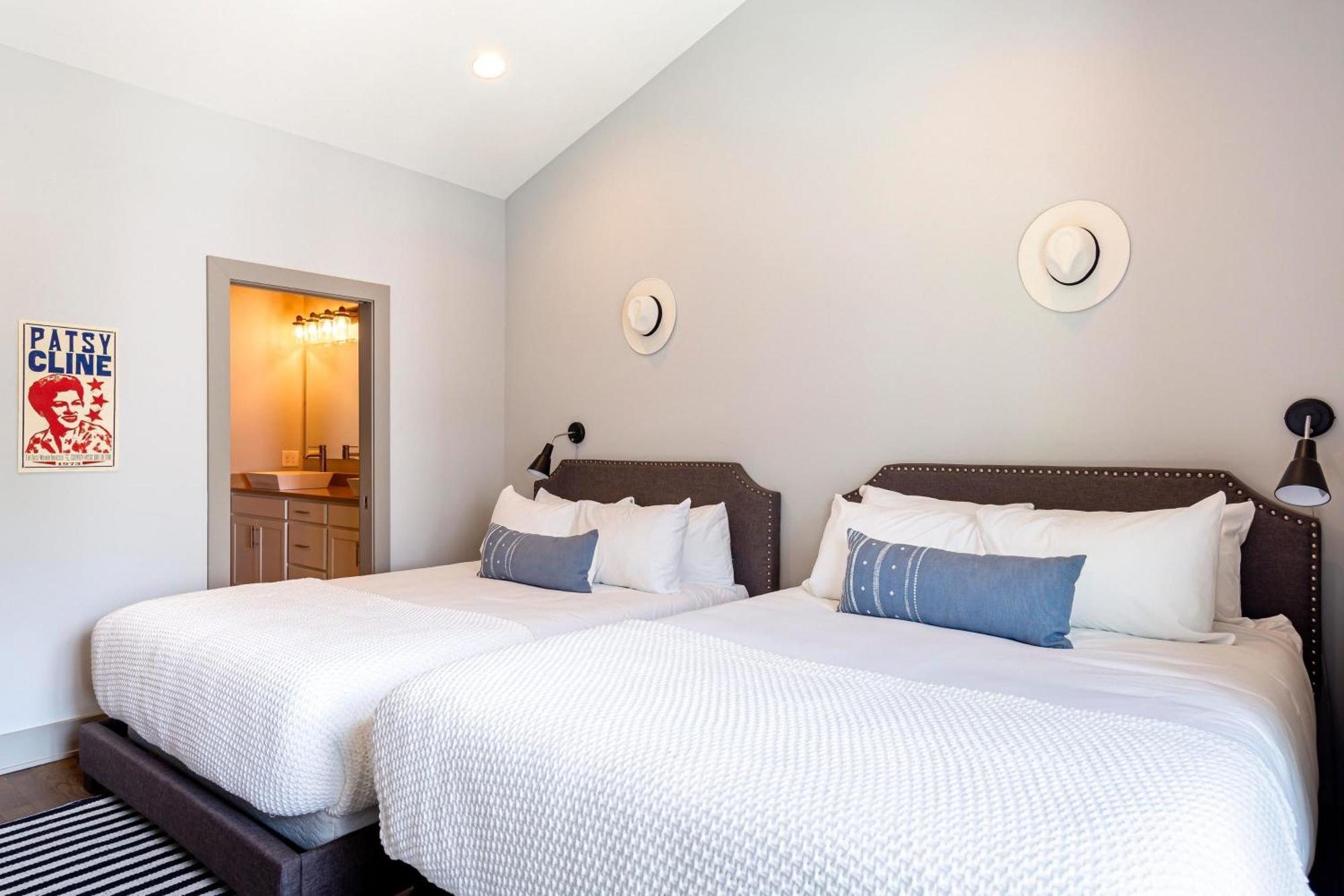 Waverly By Avantstay Nashville-Inspired Townhome W Luxury Kitchen Pool Table Exteriör bild