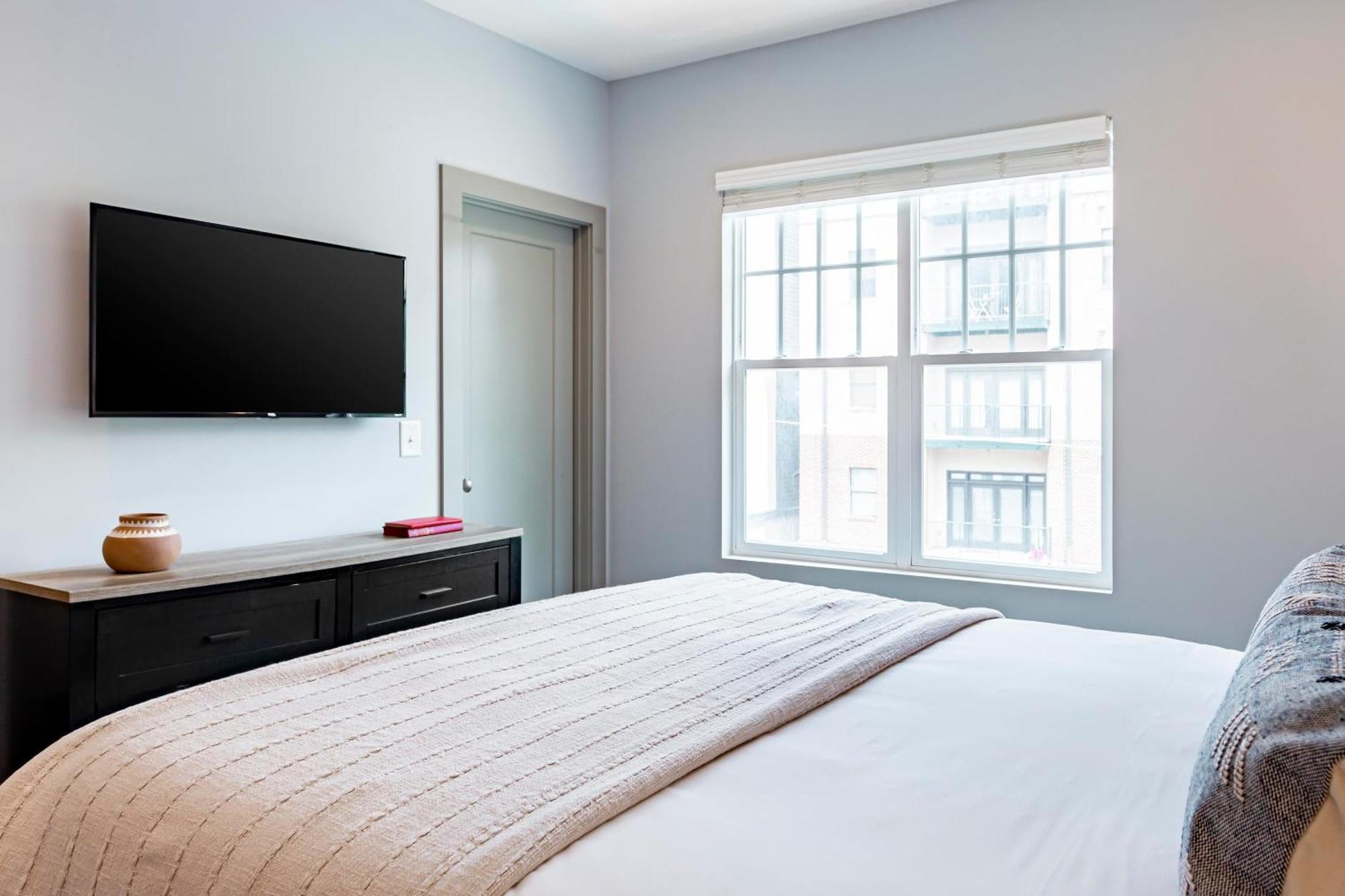 Waverly By Avantstay Nashville-Inspired Townhome W Luxury Kitchen Pool Table Exteriör bild