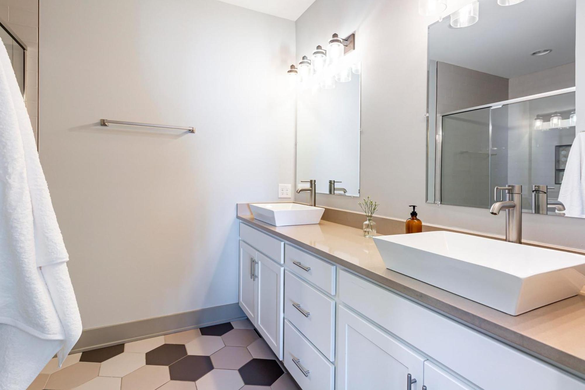 Waverly By Avantstay Nashville-Inspired Townhome W Luxury Kitchen Pool Table Exteriör bild