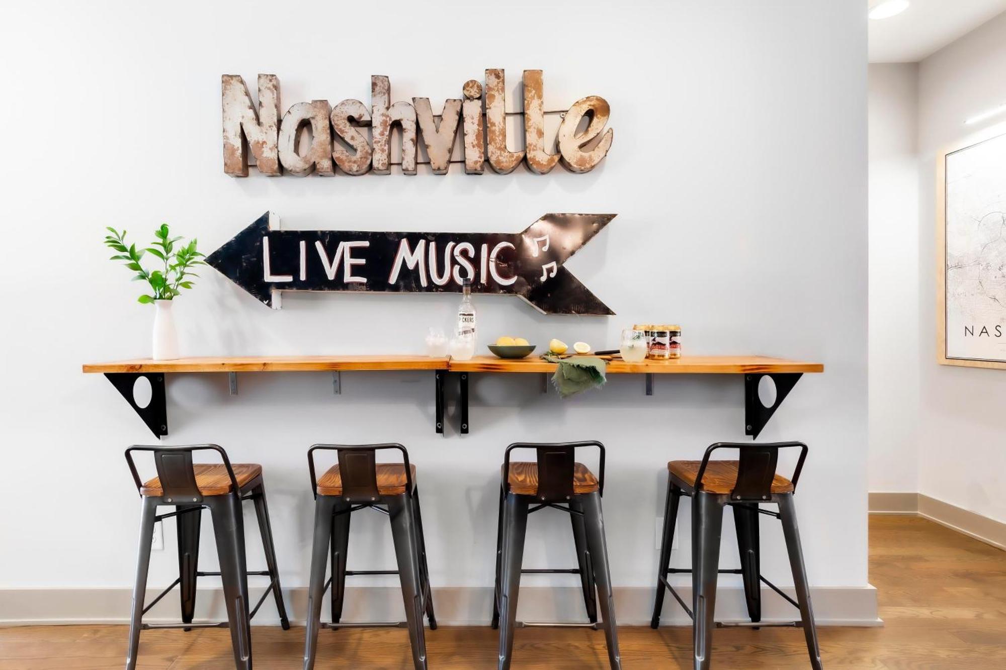 Waverly By Avantstay Nashville-Inspired Townhome W Luxury Kitchen Pool Table Exteriör bild